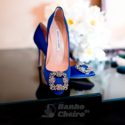 Tenha o mesmo estilo de Carrie Bradshaw com o sapato de luxo Manolo Blahnik!